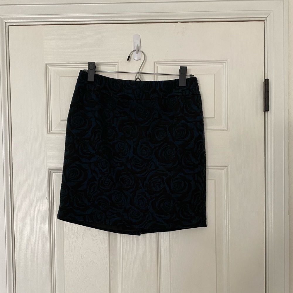 Black and blue, rose patterned, short skirt